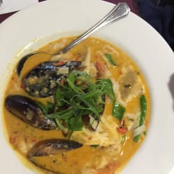 Water Wheel Beach Tavern - Seafood laksa