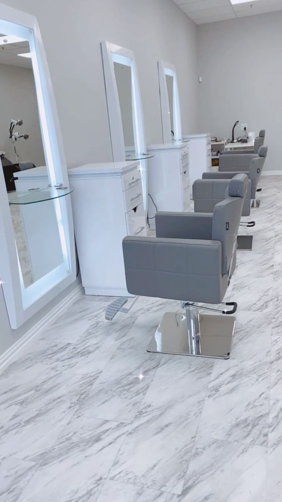 Bombshell’s Hair & Brow Studio Logo