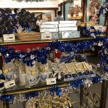 Hoffman's Chocolates - a display of chocolates - Chocolatiers & Shops Near Me - Palm Beach Gardens, Florida