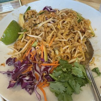 Ari's Thai Eatery - Chicken Pad Thai - Thai Near Me - Azusa, California