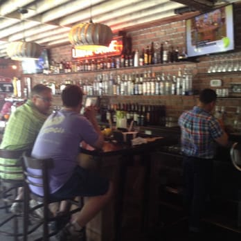 Little Barn - Pubs Near Me - Westport, Connecticut