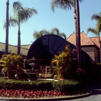 Candy Cane Inn - Hotel Entrance - Hotels Near Me - Anaheim, California Candy Cane Inn - Hotel Entrance - Hotels Near Me - Anaheim, California