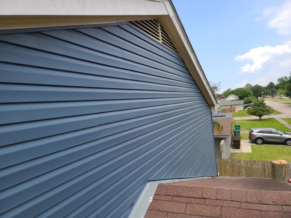 Slide of R.Leons Construction