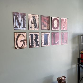 The Mason Grill - Waiting area - American Near Me - Mason, Ohio
