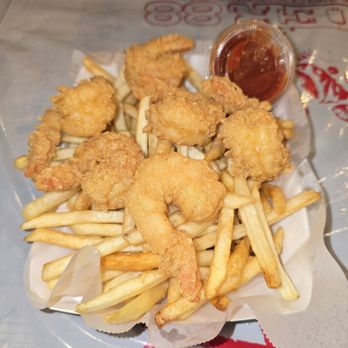 Pier 88 Boiling Seafood & Bar - Montclair - Shrimp and fries - Seafood Near Me - Montclair, California