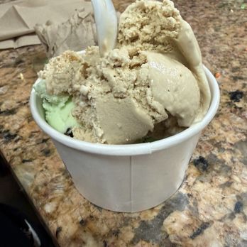 CB Scoops - Ice Cream & Frozen Yogurt Near Me - Medford, Massachusetts