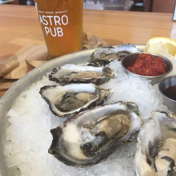 Astro Pub - Knee Deep Deep Dish iPA beer.. Yum - New American Near Me - Playa Vista, California Astro Pub - Knee Deep Deep Dish iPA beer.. Yum - New American Near Me - Playa Vista, California