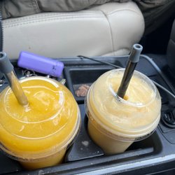 Vienna Farmers Market - Mango and banana and pineapple smoothie with no added sugar upon request