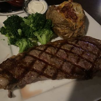 Gipper's Restaurant & Bar - NY Strip bloody - Sports Bars Near Me - Grand Rapids, Michigan Gipper's Restaurant & Bar - NY Strip bloody - Sports Bars Near Me - Grand Rapids, Michigan
