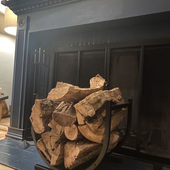 Royal Firewood - Ready for a the fireplace - Firewood Near Me - Los Angeles, California Royal Firewood - Ready for a the fireplace - Firewood Near Me - Los Angeles, California