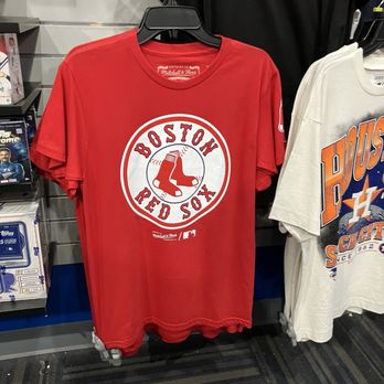 Fanzz - Let's Go Red Sox ~~ Fanzz @The Shops at Palm Desert - Sports Wear Near Me - Palm Desert, California