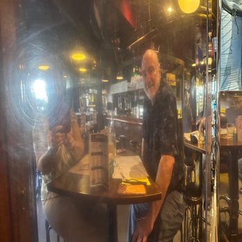 Taverne Les Brasseurs SA - Big brass brewery vats make you look slimmer - Brasseries Near Me - Geneva, GE Taverne Les Brasseurs SA - Big brass brewery vats make you look slimmer - Brasseries Near Me - Geneva, GE