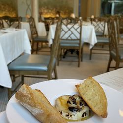 BAKED CAMEMBERT with garlic confit and honey