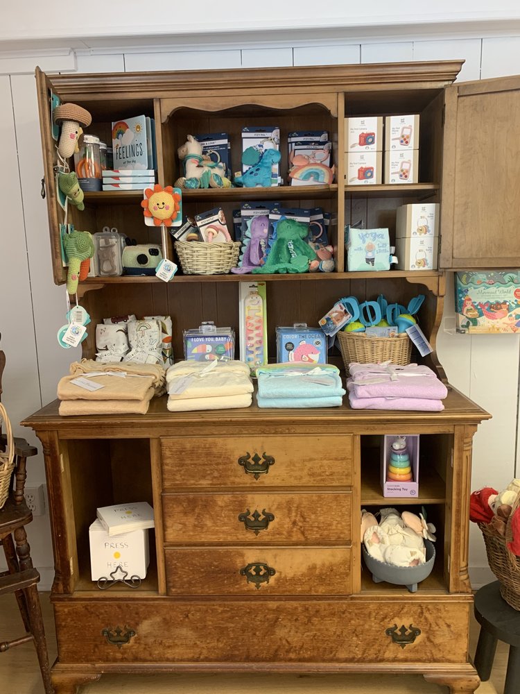 WILD CHILD Updated September 2024 90 Old Ridgefield Rd, Wilton