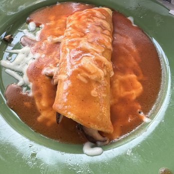 El Ponce - Spinach and mushrooms enchilada - Mexican Near Me - Atlanta, Georgia