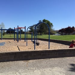 Wiseman Park - Wiseman Airport Park www.theeverydaymomma.com