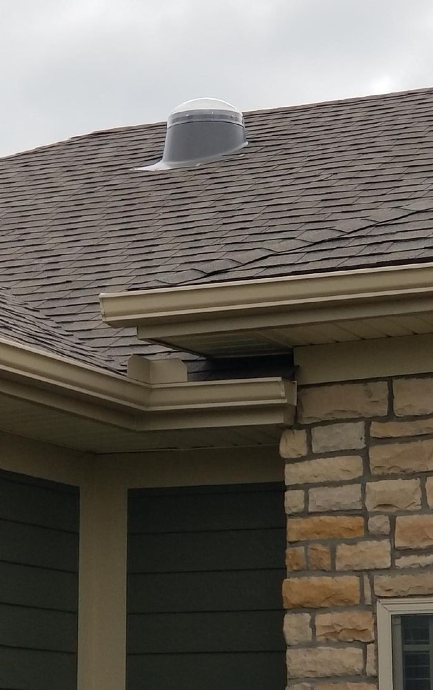 Slide of Hilo Roofing Crew