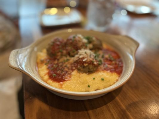 Andare Kitchen & Bar by null