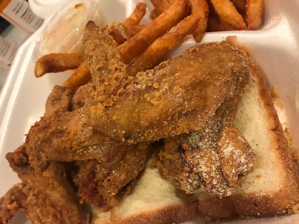 HOOK FISH & CHICKEN 31 Photos & 25 Reviews Seafood 11 Ormsby Ave