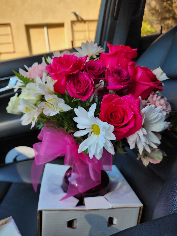 Photos of SHARAR’S FLORIST Updated August 2024 151 Photos & 30