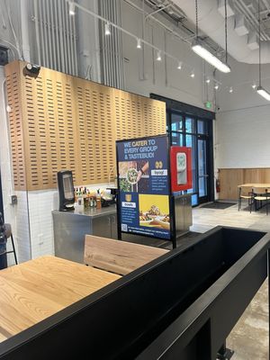 gusto! - healthy bowls & wraps by null