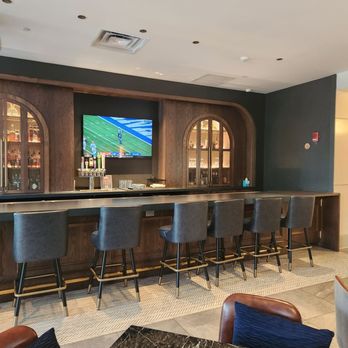 17 Arrows Craft Kitchen & Bar - Cocktail Bars Near Me - Columbus, Ohio