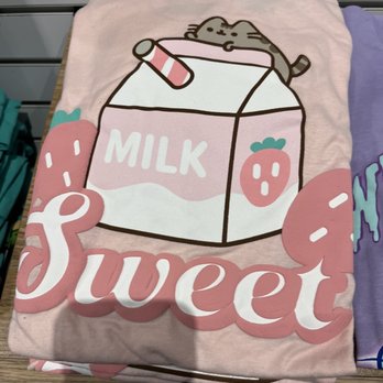 Boxlunch - Augusta - Tshirts - Women's Clothing Near Me - Augusta, Georgia