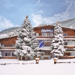 Alpine Lodge - Main Chalet