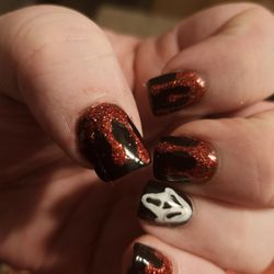 Number 1 Nails - The art work is incredible
