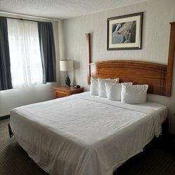 Host Inn & Residential Suites - King sizes bed