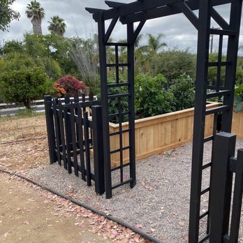 Custom Raised Gardens - Carpenters Near Me