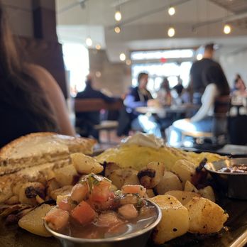 First Watch - Breakfast & Brunch Near Me - Leesburg, Virginia