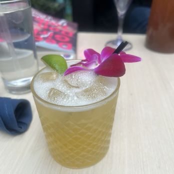 Highkey Rainforest Rooftop - Lounges Near Me - New York, New York