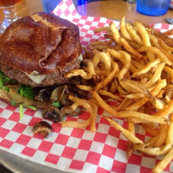 Stacked STL - Burgers Near Me - Saint Louis, Missouri