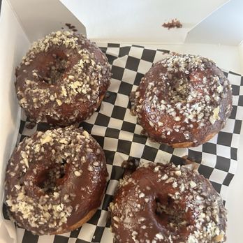 Purvé Donut Stop - Donuts Near Me - Honolulu, Hawaii Purvé Donut Stop - Donuts Near Me - Honolulu, Hawaii