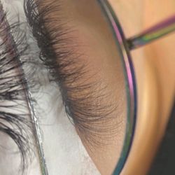 Ez Whitening By Dorothy - Wispy natural lash set