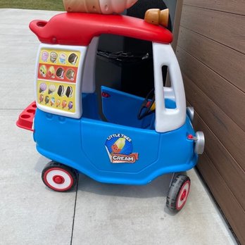 Uptown Scoops - Ice cream truck cozy coupe on the patio for the kiddos - Ice Cream & Frozen Yogurt Near Me - Collinsville, Illinois