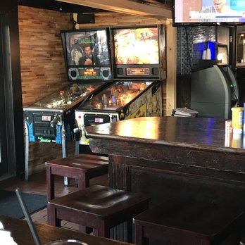 Terry's Terrace - Bars Near Me - Harrison Township, Michigan