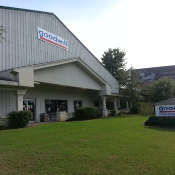 Goodwill Industries - Big Bend - El facade. - Antiques Near Me - Santa Rosa Beach, Florida