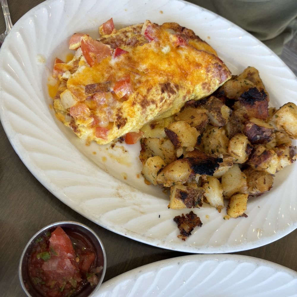 Lighthouse Cafe - Denver Omelette with side potatoes - Breakfast & Brunch Near Me - San Pedro, California Lighthouse Cafe - Denver Omelette with side potatoes - Breakfast & Brunch Near Me - San Pedro, California