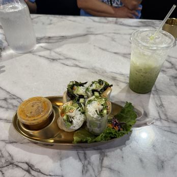 So Saap - Fresh Spring Rolls w/tofu and a Thai GREEN tea w/ coconut milk - Thai Near Me - San Diego, California So Saap - Fresh Spring Rolls w/tofu and a Thai GREEN tea w/ coconut milk - Thai Near Me - San Diego, California