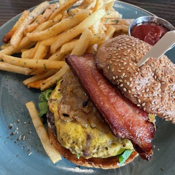 Blue Hound Kitchen & Cocktails - Blue Hound Burger* - New American Near Me - Phoenix, Arizona