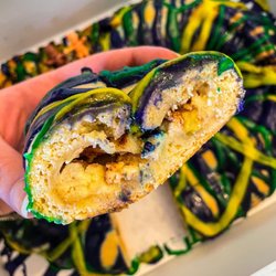 King Cake Hub - apple & goat cheese cake café king cake! (instagram: @diningwithkels)