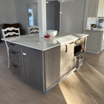 veri-handy co. - a kitchen with stainless steel appliances - Handyman Near Me veri-handy co. - a kitchen with stainless steel appliances - Handyman Near Me