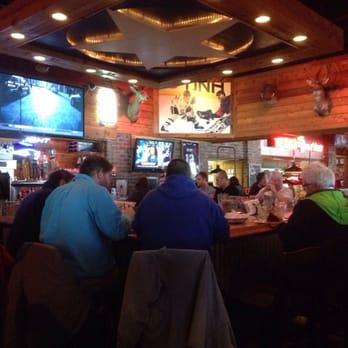 Texas Roadhouse - Middle of the day, there is a substantial lunch crowd and the space is filled with a convivial hubbub. - Steakhouses Near Me - Nashua, New Hampshire Texas Roadhouse - Middle of the day, there is a substantial lunch crowd and the space is filled with a convivial hubbub. - Steakhouses Near Me - Nashua, New Hampshire