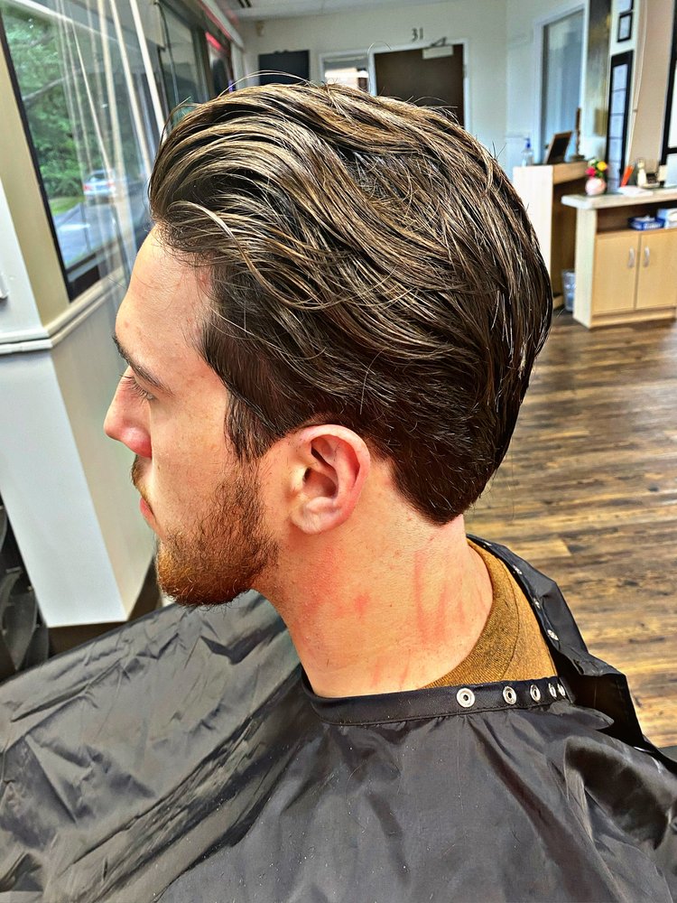 SHELBY KRAFT THE WILLOW SALON 1306 Government St, Ocean Springs, Mississippi Barbers