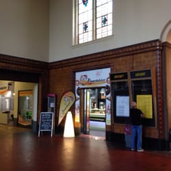 Bahnhof Bad Nauheim - Der Bäcker mit Café im Bahnhof