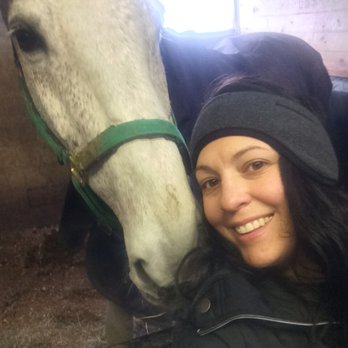 Rochester Hills Stable - Horseback Riding Near Me - Leonard, Michigan