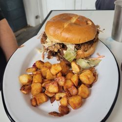 The Mess Around - Dry pulled pork sandwich