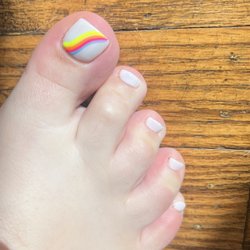 Glam Nail Lounge - Gel pedicure